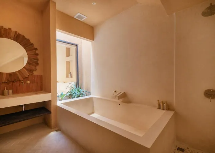 Villa Mexican Design With Pool And Rooftop
